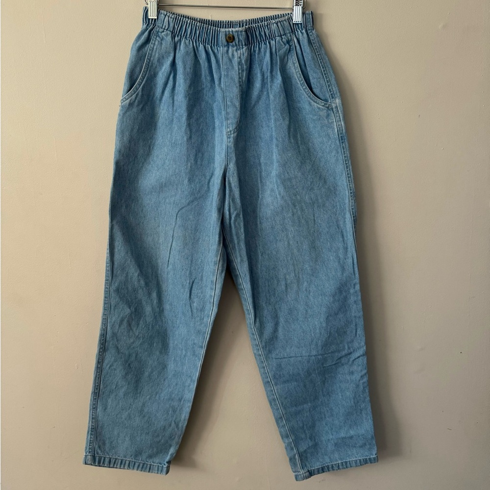 Allison petites andCo(8P)vintage light wash straight leg elastic waistband jeans